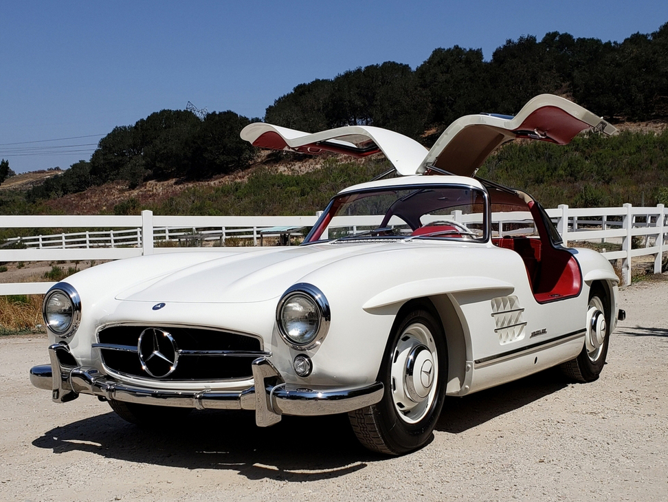 Mercedes-Benz 300 SL Gullwing | Source: Scott Grundfor