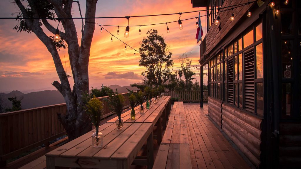 Sunset views of the Cayey, Puerto Rico countryside |  source: El Pretexto